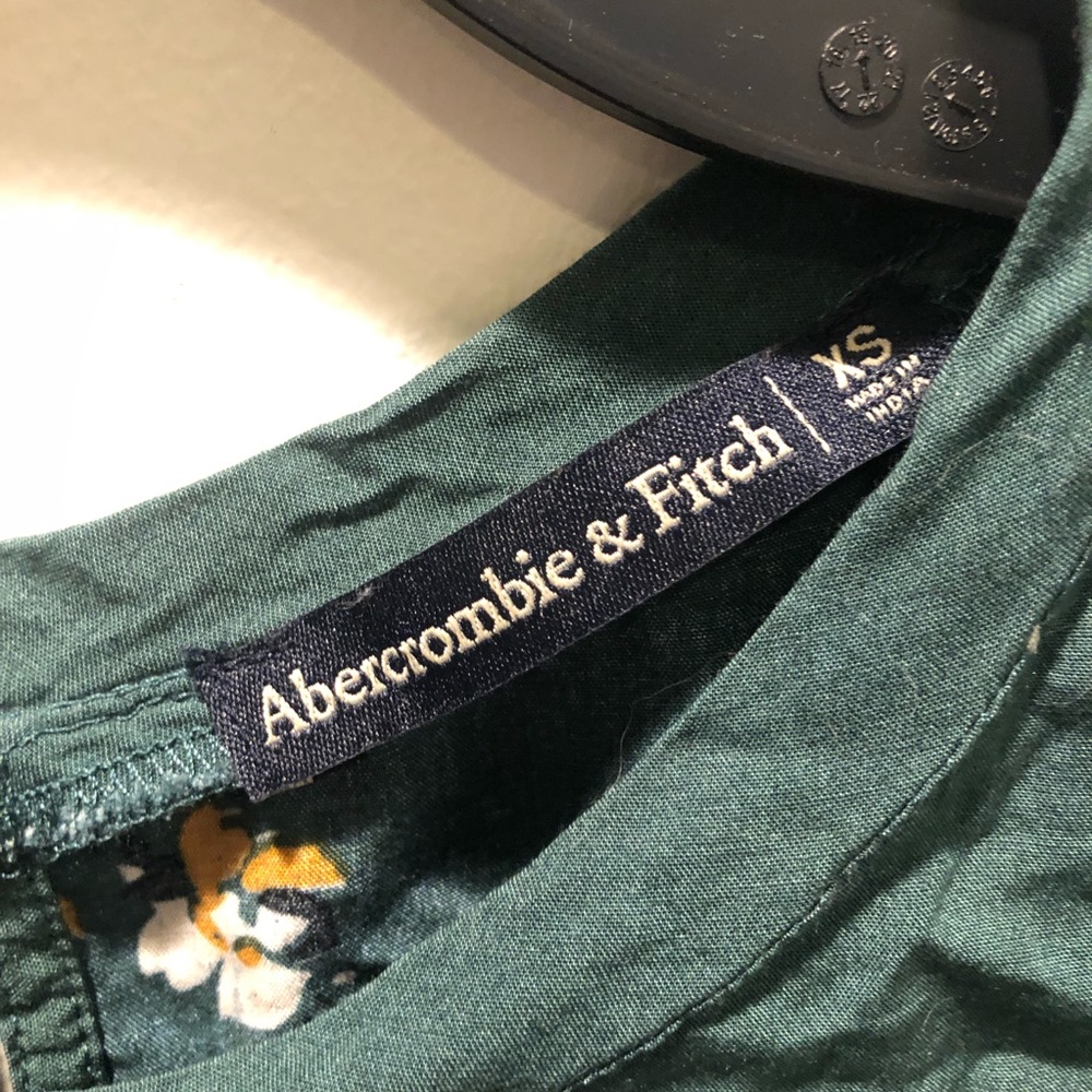 Abercrombie and fitch shirt size xs - Picture 5 of 5
